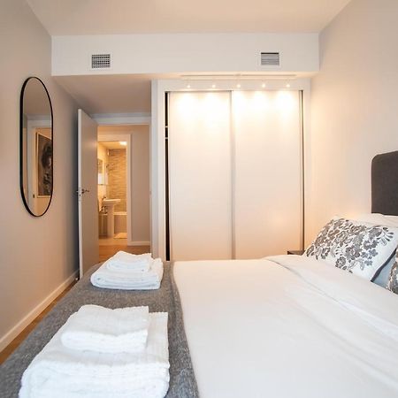 Tendency Apartments Forum ซานต์อาเตรียเดเบซอซ ภายนอก รูปภาพ