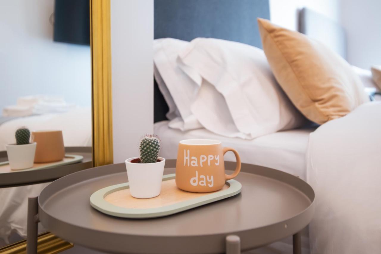 Tendency Apartments Forum ซานต์อาเตรียเดเบซอซ ภายนอก รูปภาพ