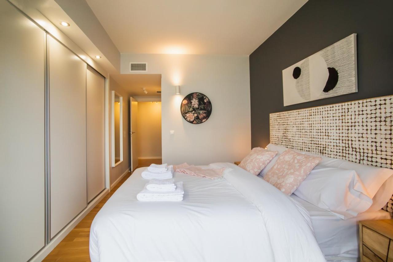 Tendency Apartments Forum ซานต์อาเตรียเดเบซอซ ภายนอก รูปภาพ